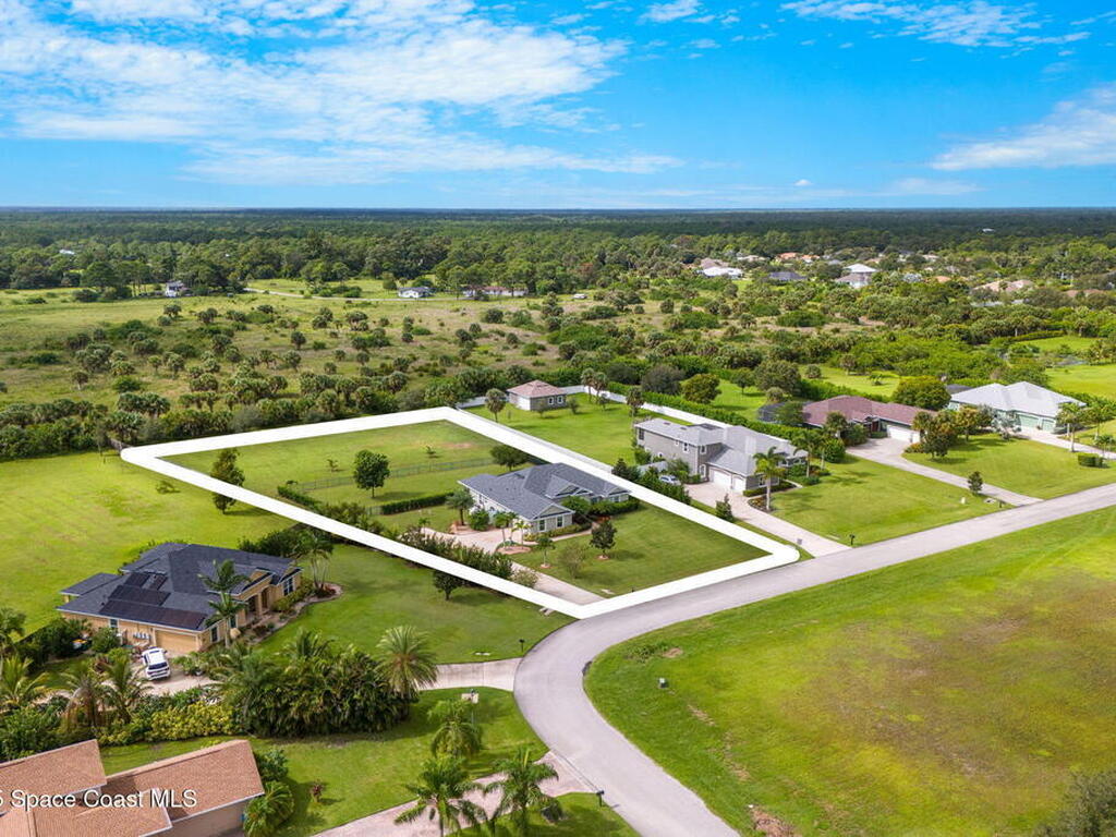 4009 Gardenwood Circle, Grant, FL 32949