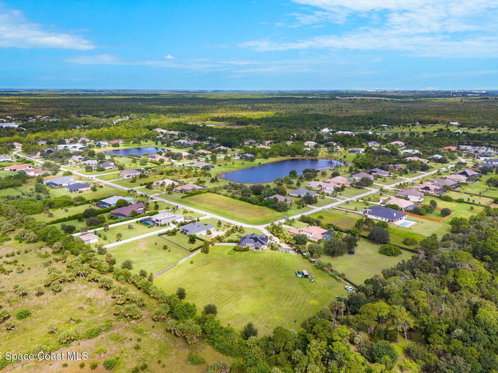 4009 Gardenwood Circle, Grant, FL 32949