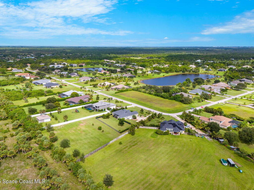 4009 Gardenwood Circle, Grant, FL 32949