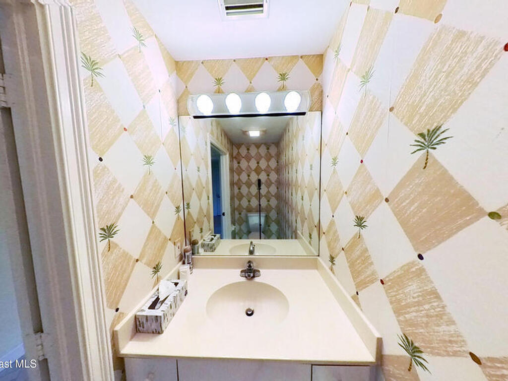 1510 Oak Harbor Boulevard, Vero Beach, FL 32967