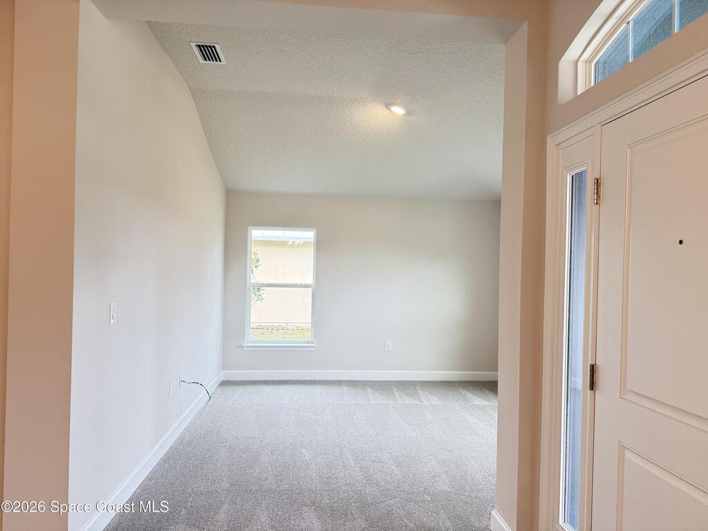 832 Majestic Avenue, Sebastian, FL 32958