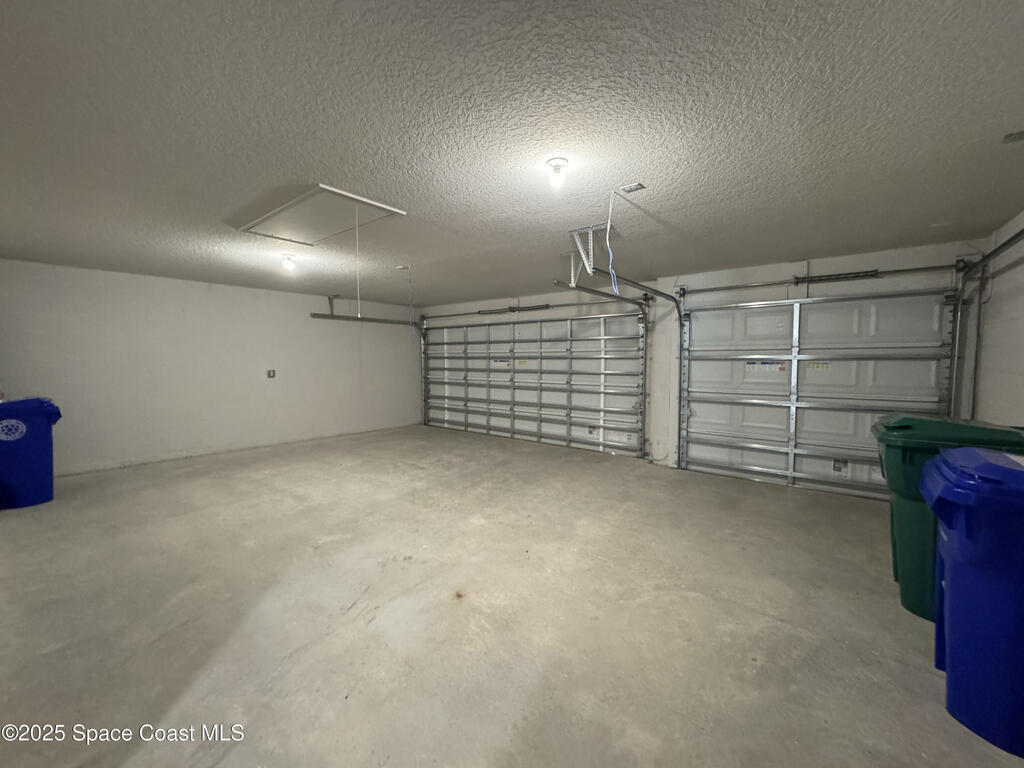 498 Easy Street, Sebastian, FL 32958