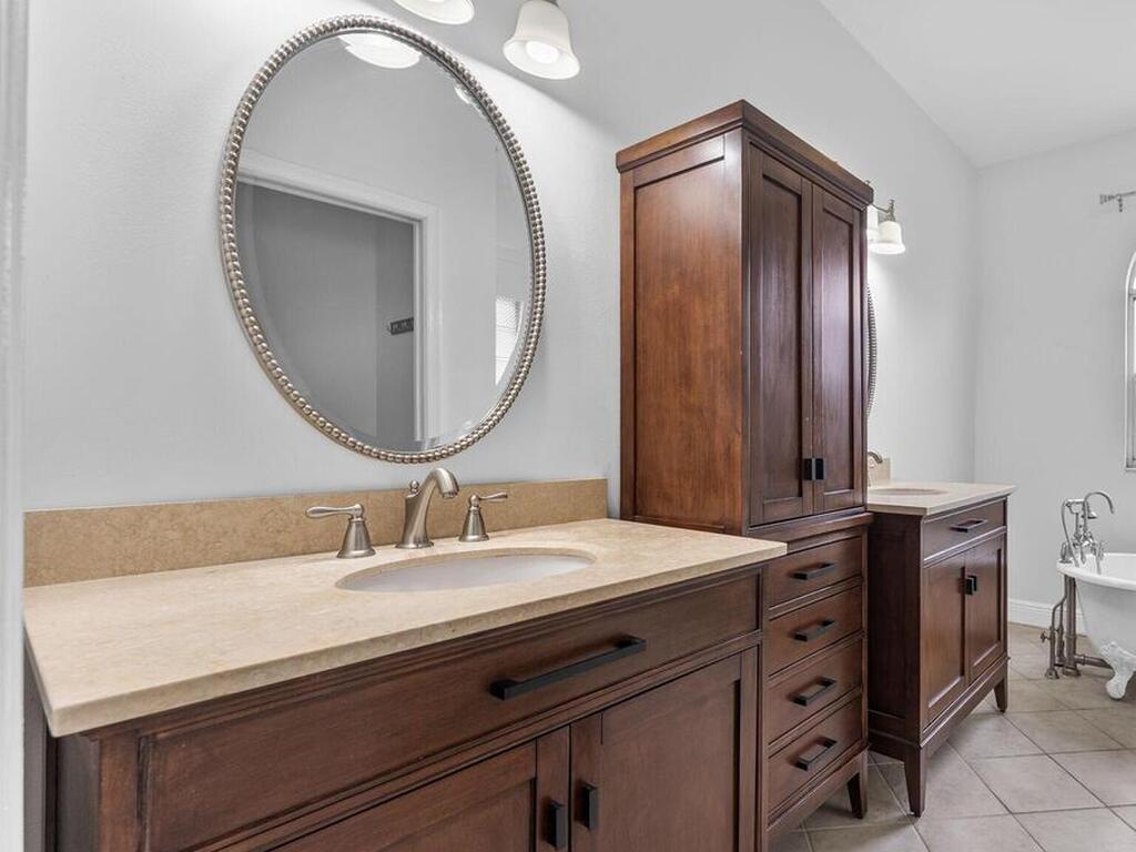 370 Northgrove Drive, Merritt Island, FL 32953