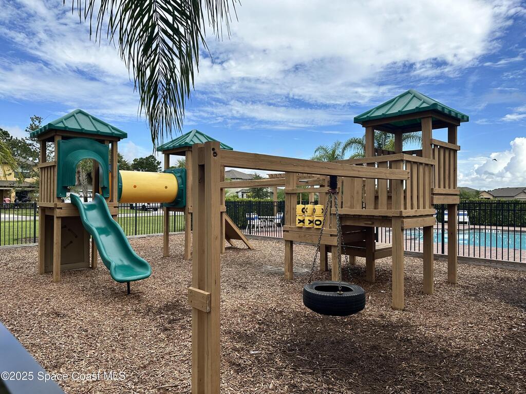 939 Remington Green Drive, Palm Bay, FL 32909