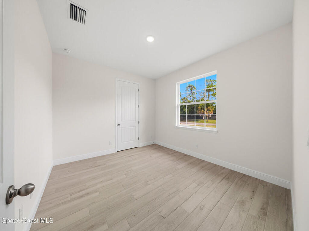 514 Whitehall Avenue, Palm Bay, FL 32908