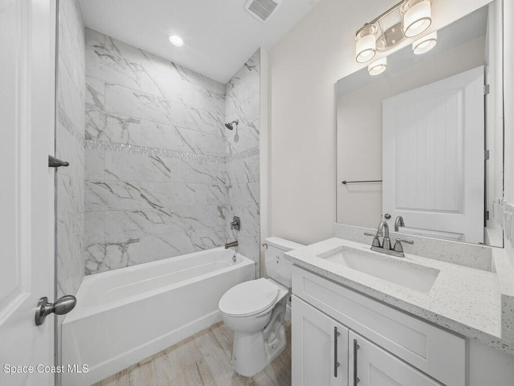 514 Whitehall Avenue, Palm Bay, FL 32908