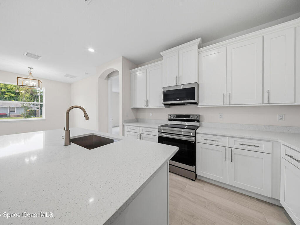 514 Whitehall Avenue, Palm Bay, FL 32908