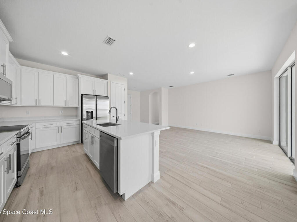 514 Whitehall Avenue, Palm Bay, FL 32908