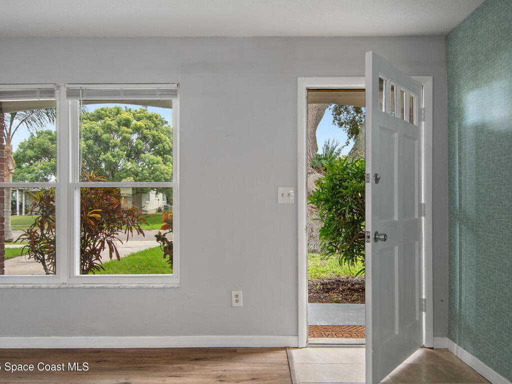 620 Clarke Avenue, Melbourne, FL 32935