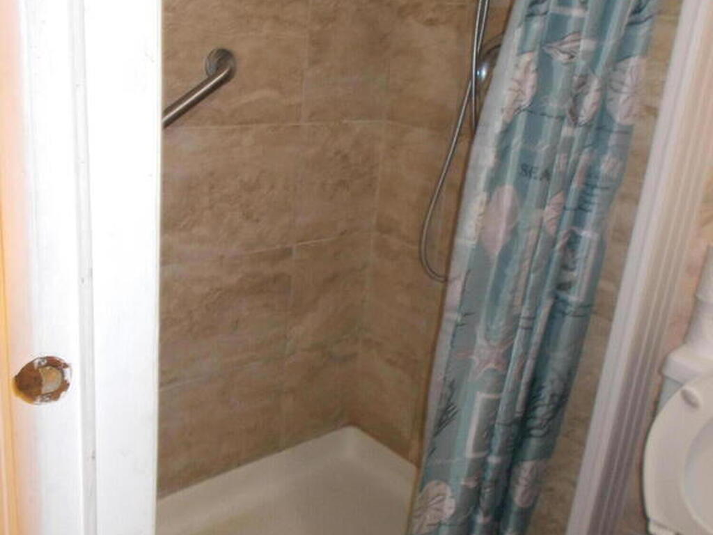 906 Spruce Street, Sebastian, FL 32976