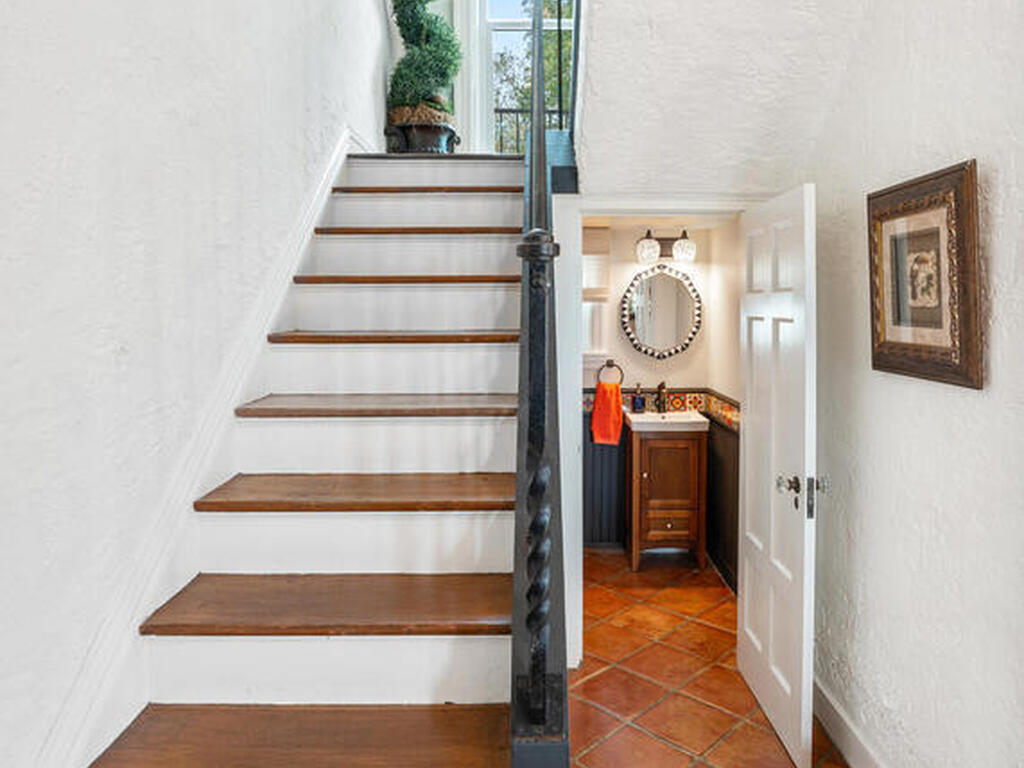 121 Circle Drive, Cocoa, FL 32922