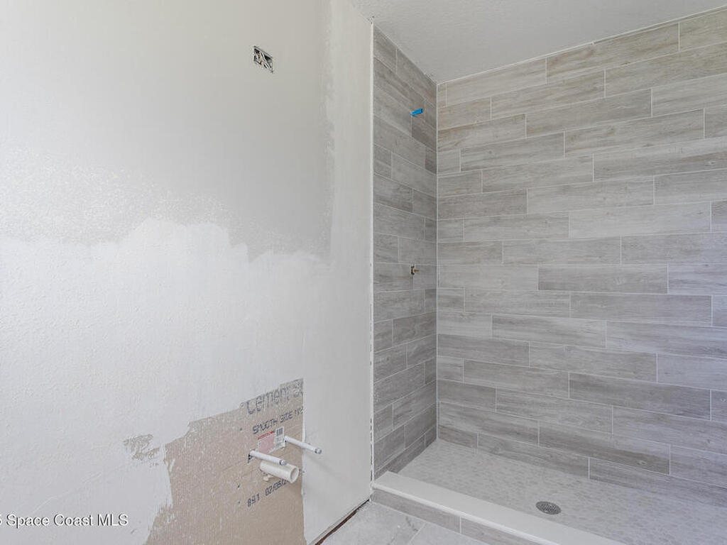 1400 Hoy Lake Court, Rockledge, FL 32955