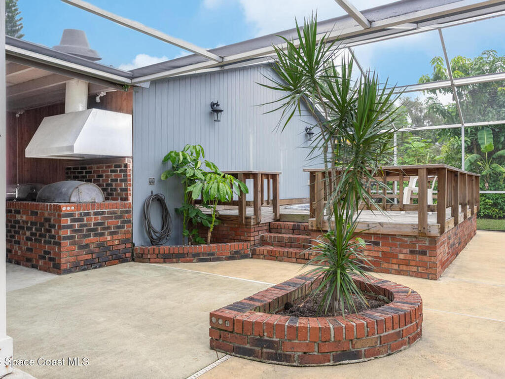 1400 Hoy Lake Court, Rockledge, FL 32955