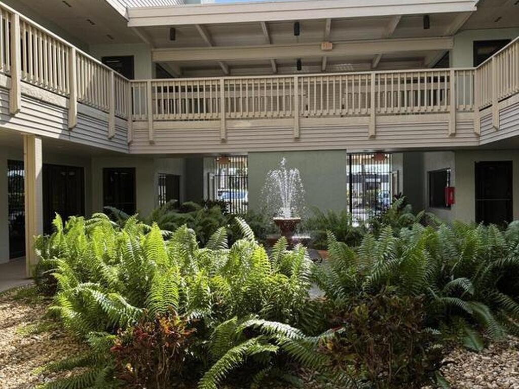 700 N Wickham Road, Melbourne, FL 32935