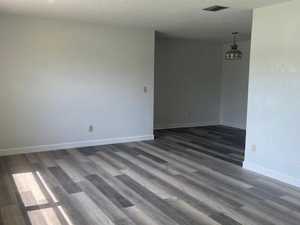1030 Lee Avenue, Palm Bay, FL 32907