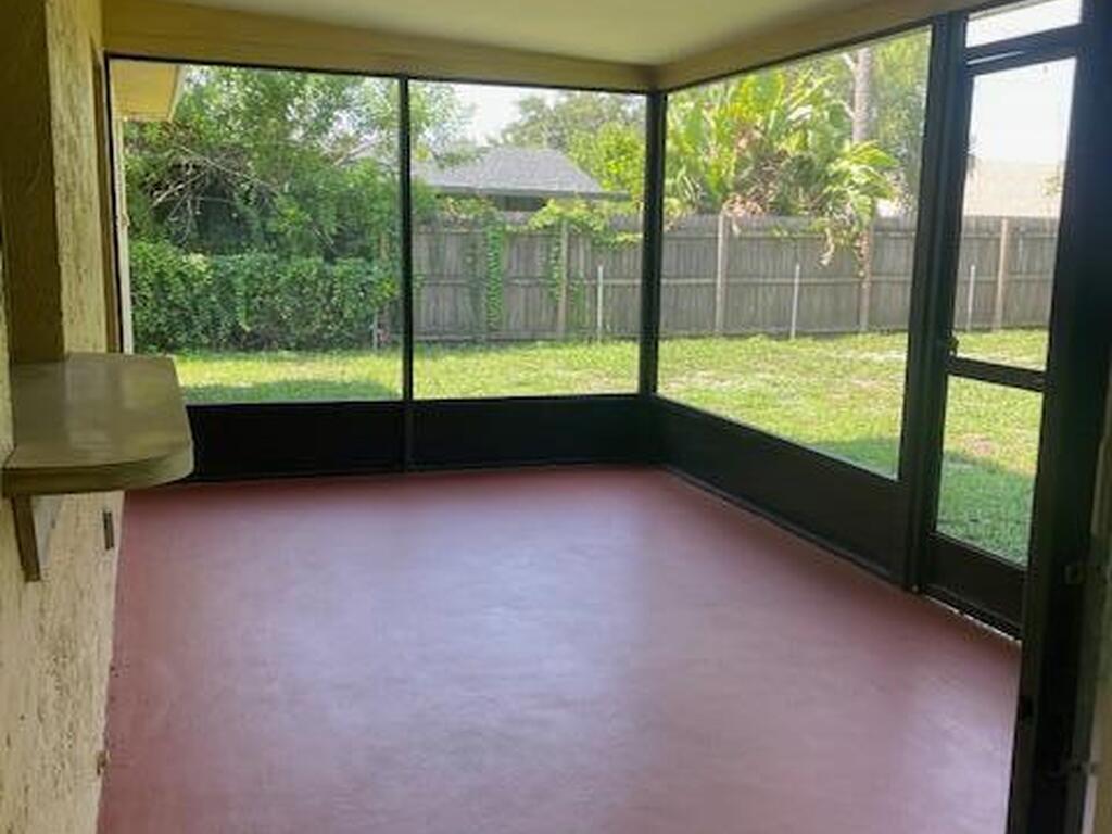 1030 Lee Avenue, Palm Bay, FL 32907