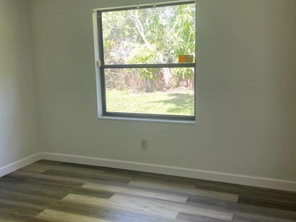 1030 Lee Avenue, Palm Bay, FL 32907