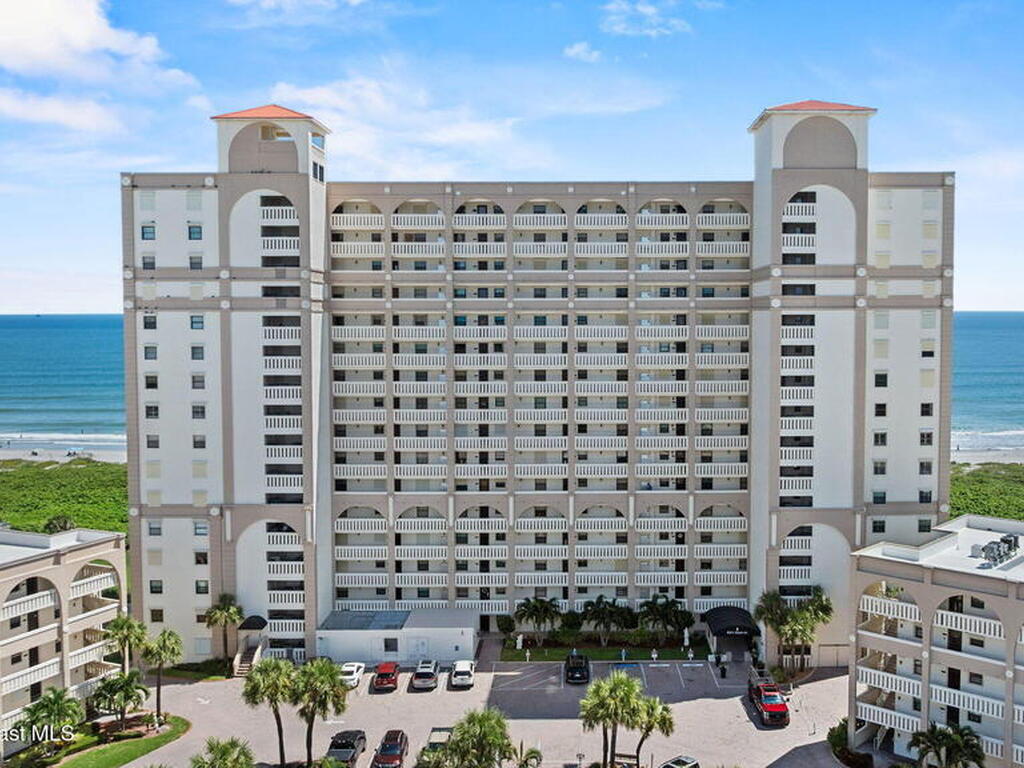 830 N Atlantic Avenue, Cocoa Beach, FL 32931