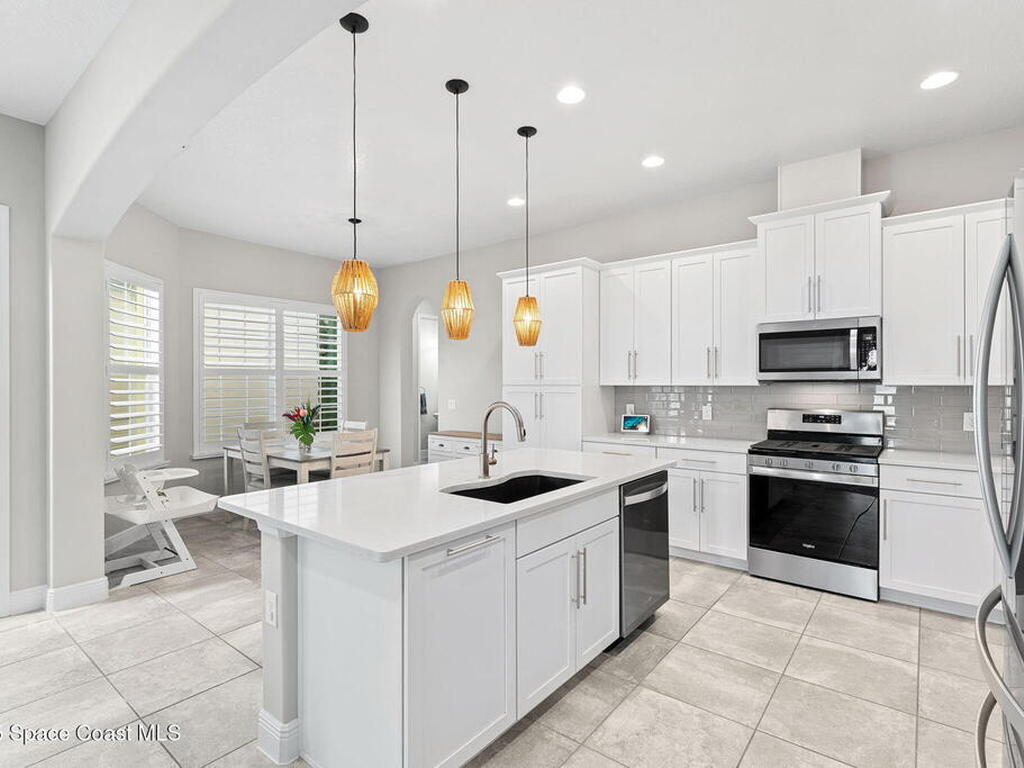 6724 Vista Hermosa Drive, Melbourne, FL 32940