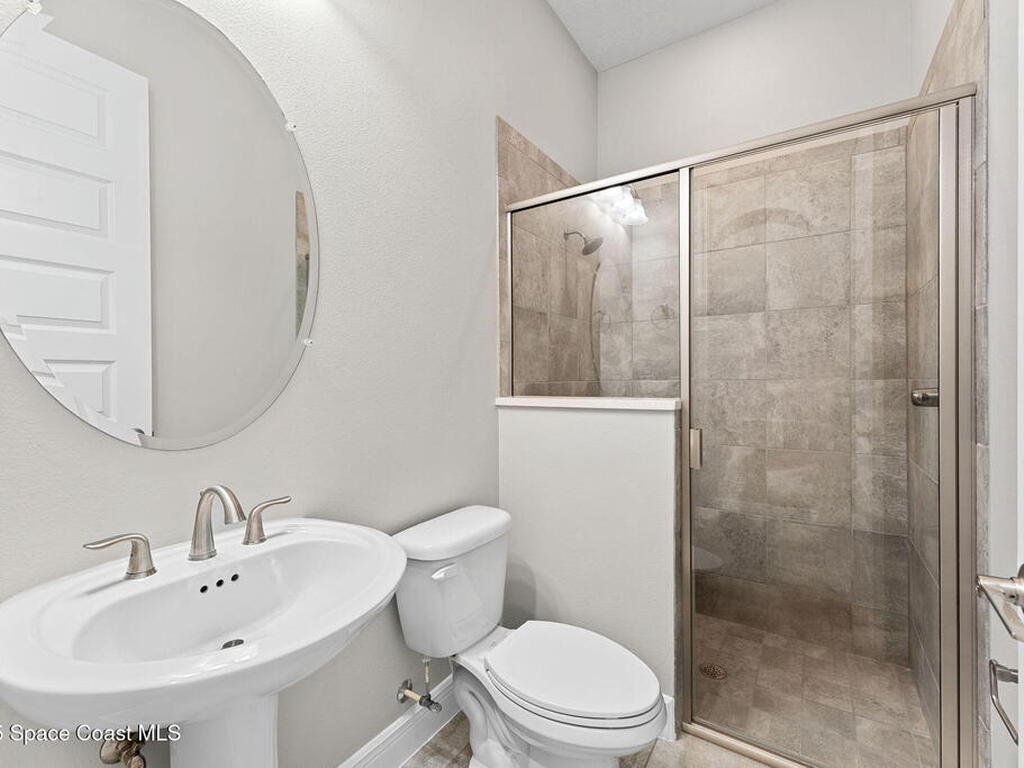 6724 Vista Hermosa Drive, Melbourne, FL 32940