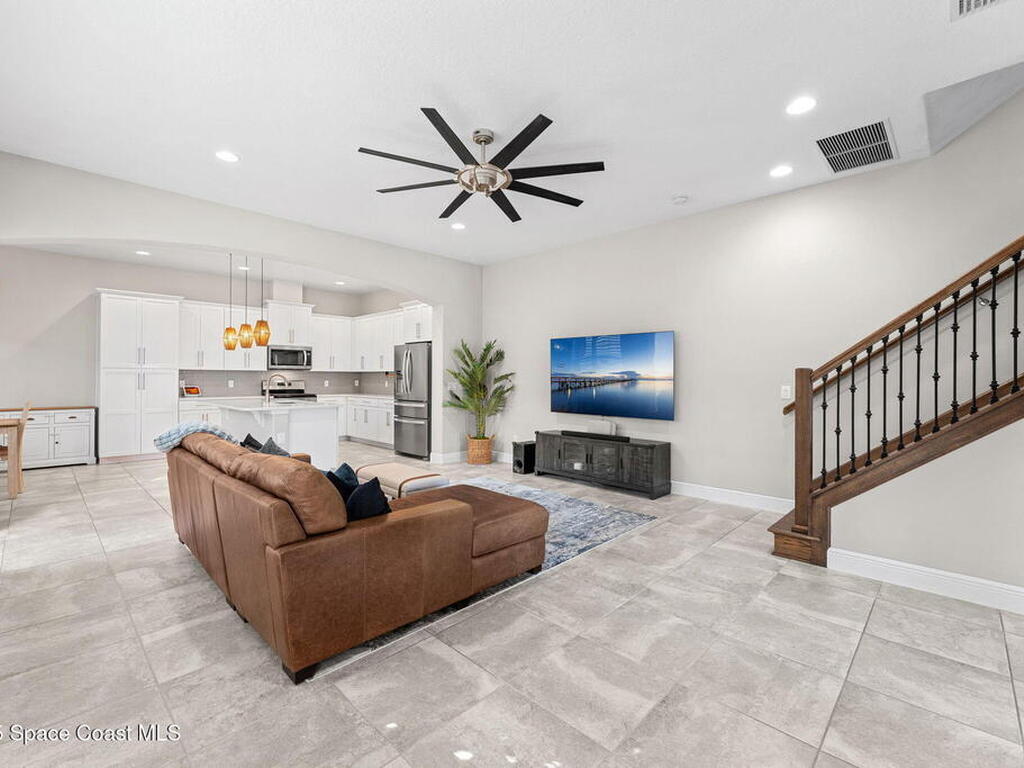 6724 Vista Hermosa Drive, Melbourne, FL 32940