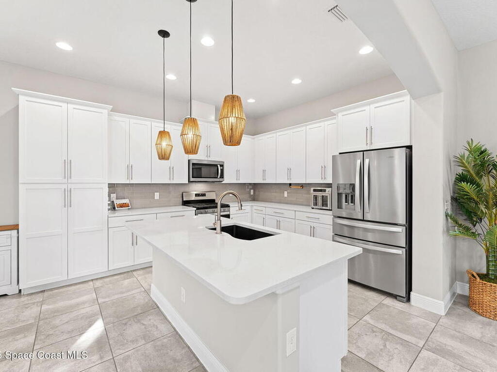 6724 Vista Hermosa Drive, Melbourne, FL 32940
