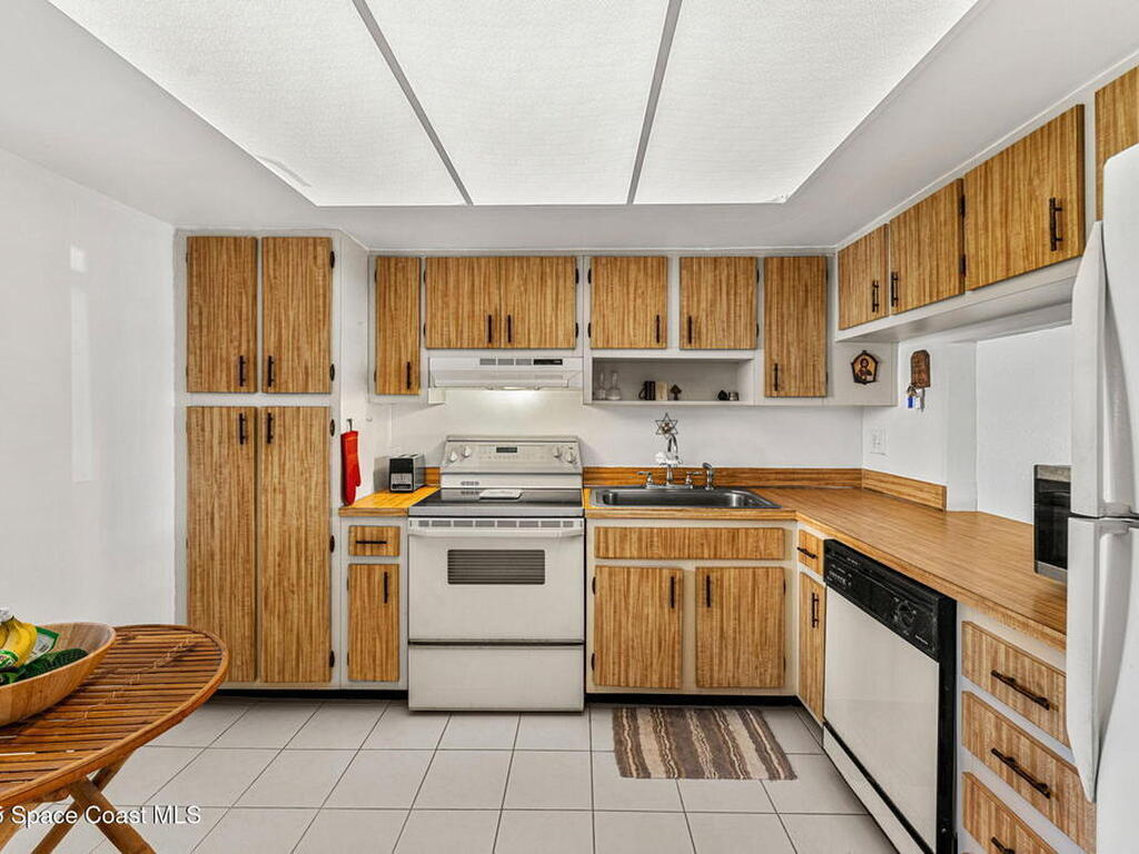 3150 N Harbor City Boulevard, Melbourne, FL 32935