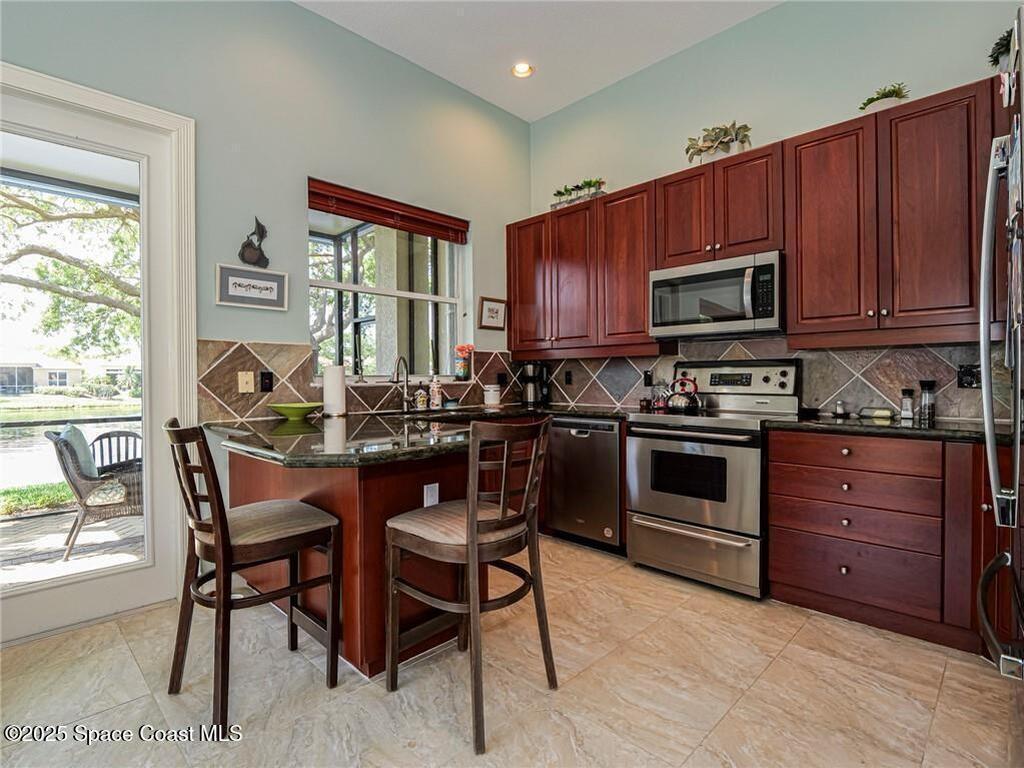 9325 E Maiden Court, Vero Beach, FL 32963
