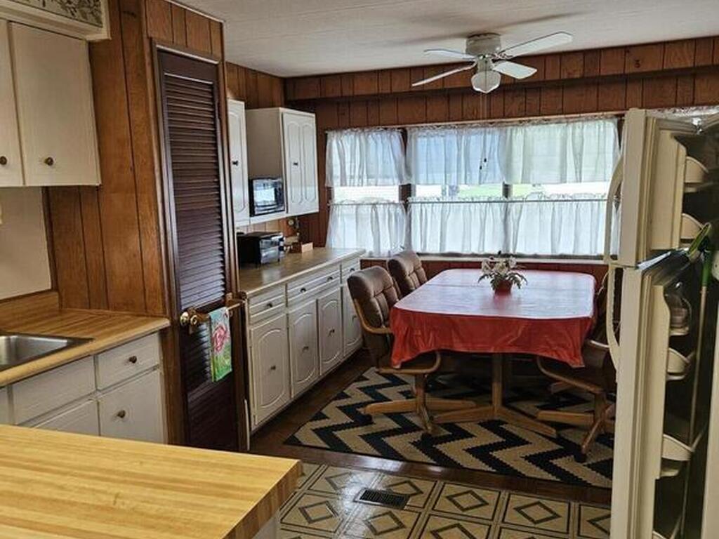 212 Holiday Park Boulevard, Palm Bay, FL 32907