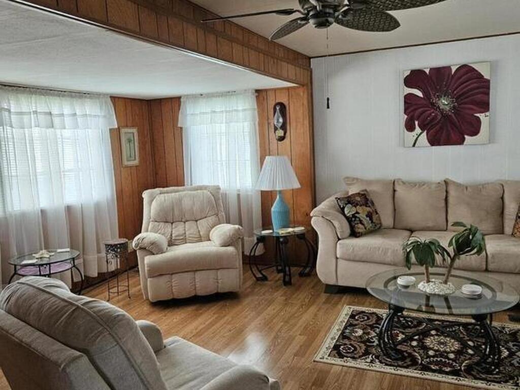 212 Holiday Park Boulevard, Palm Bay, FL 32907