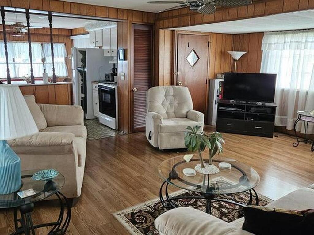 212 Holiday Park Boulevard, Palm Bay, FL 32907