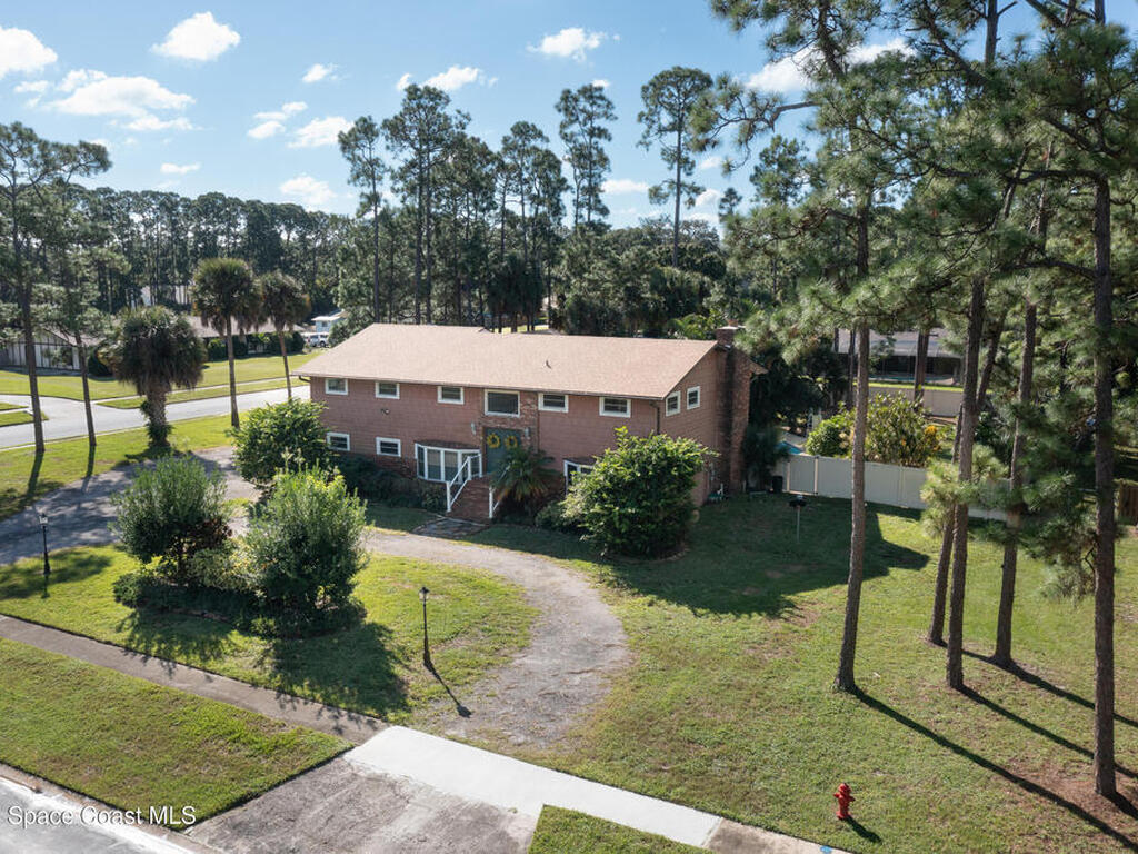 8001 Sugar Pine Drive, Melbourne, FL 32904