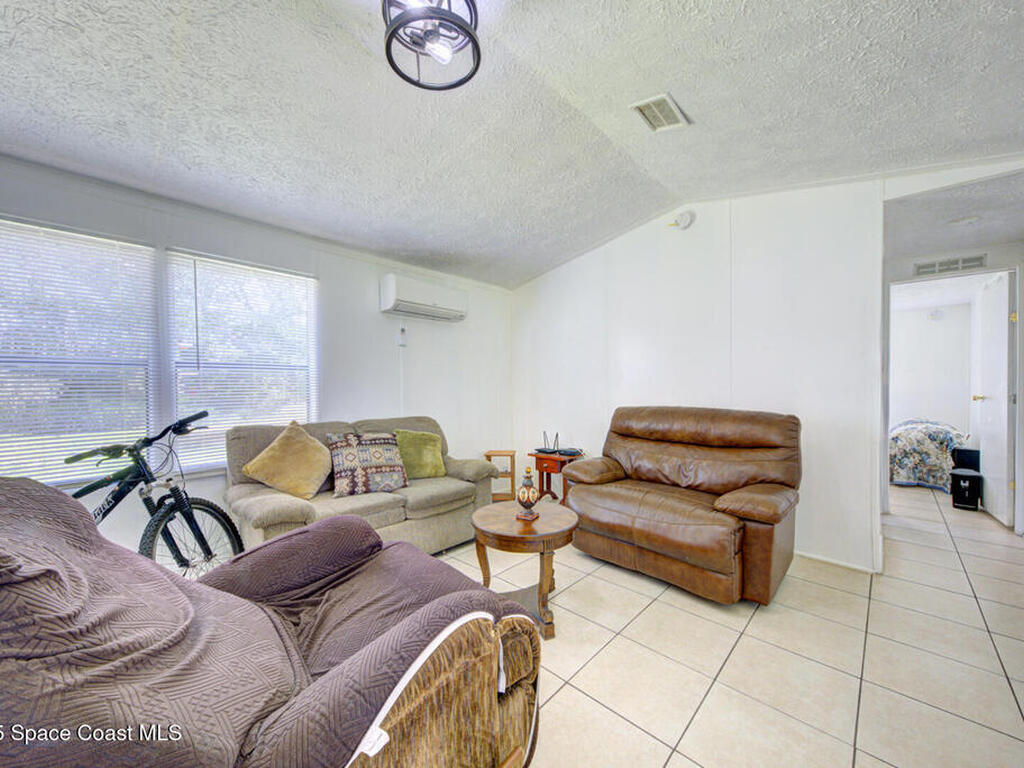 6560 Whaley Drive, Merritt Island, FL 32953