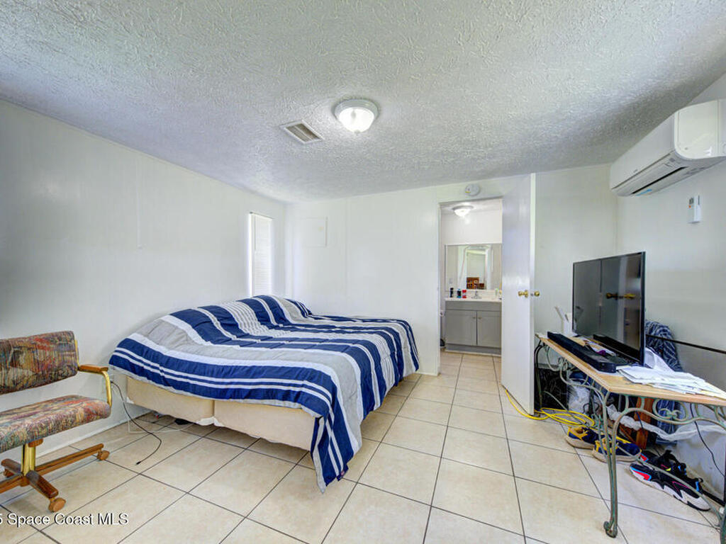 6560 Whaley Drive, Merritt Island, FL 32953