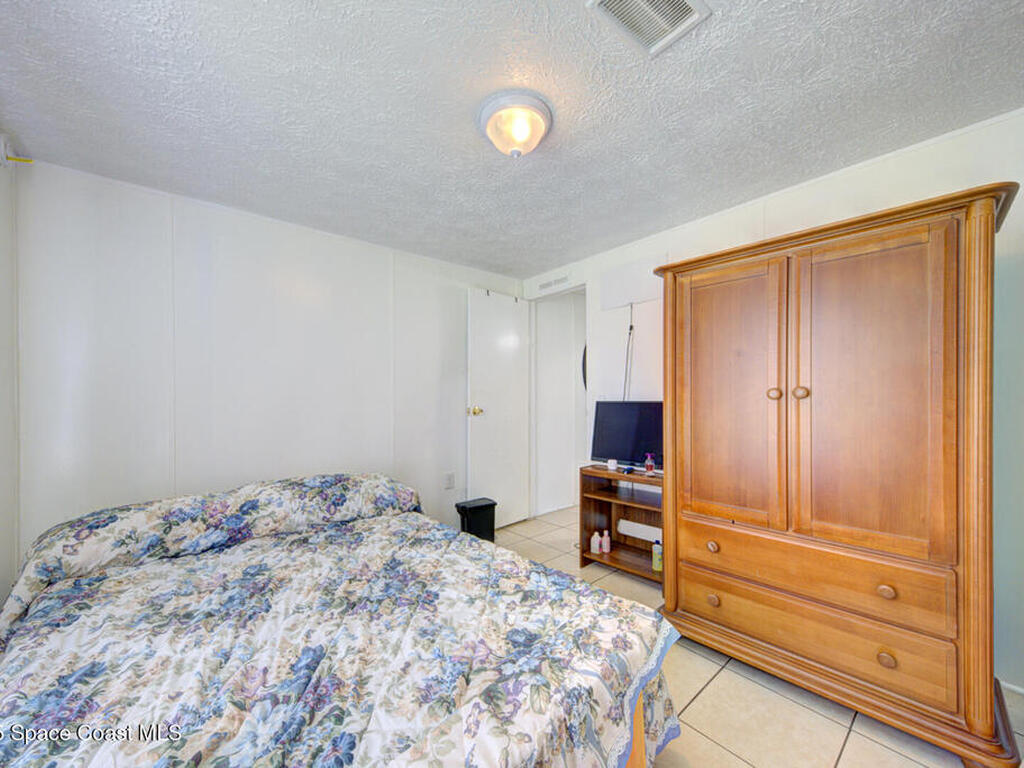 6560 Whaley Drive, Merritt Island, FL 32953