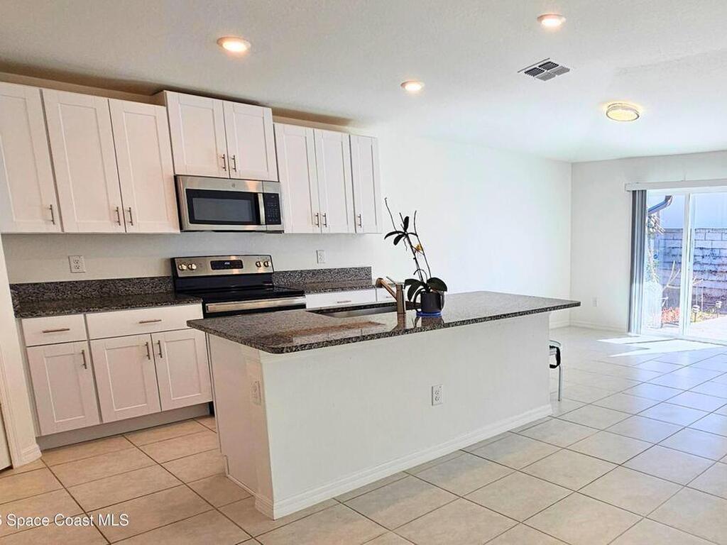 36442 Flats Street, Zephyrhills, FL 33541