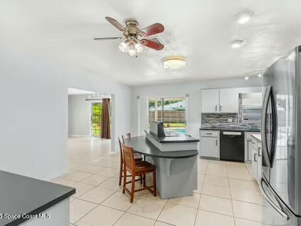 933 Waialae Circle, Palm Bay, FL 32905