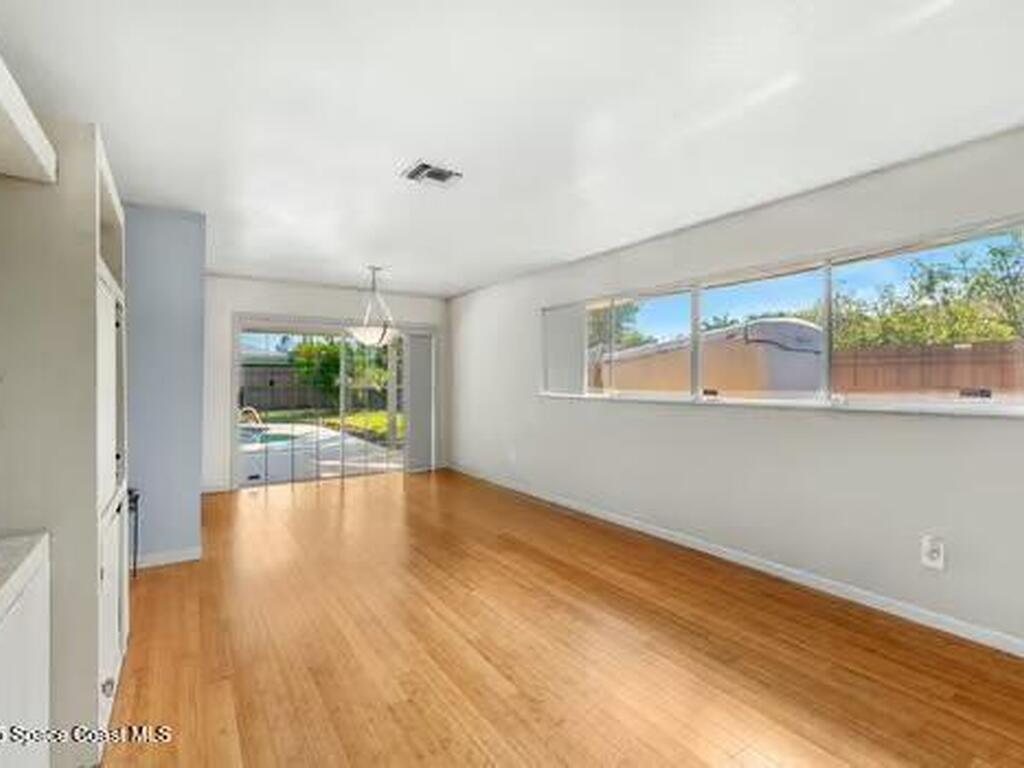 933 Waialae Circle, Palm Bay, FL 32905