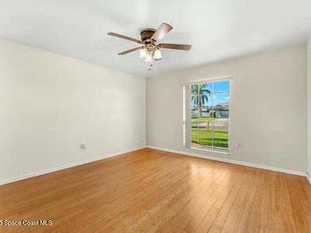 933 Waialae Circle, Palm Bay, FL 32905