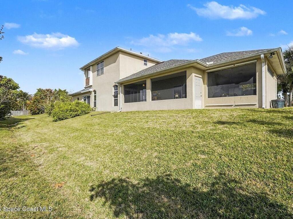 914 Sierra Place, Palm Bay, FL 32907