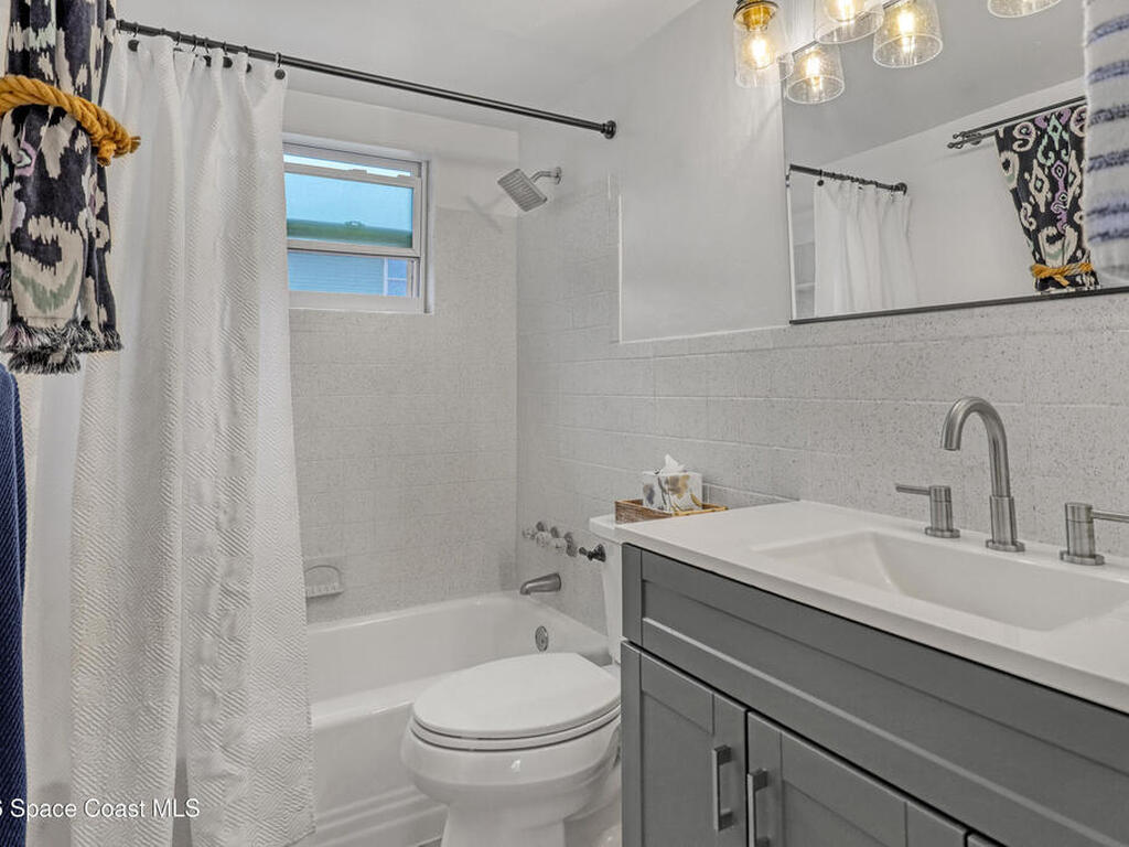 419 Madison Avenue, Cape Canaveral, FL 32920