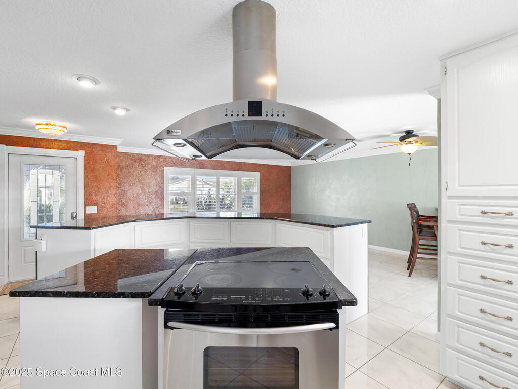 1525 W Riviera Drive, Merritt Island, FL 32952