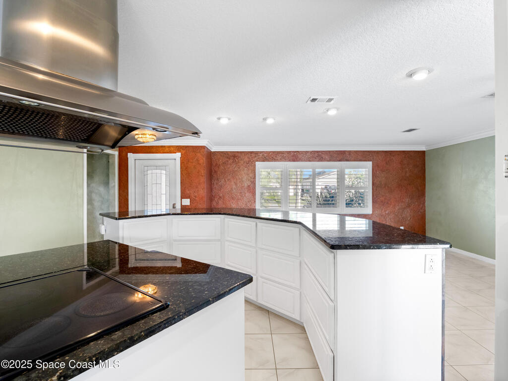 1525 W Riviera Drive, Merritt Island, FL 32952