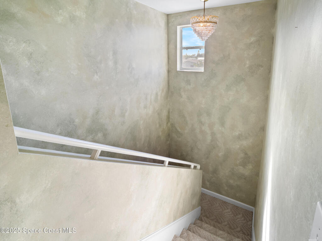 1525 W Riviera Drive, Merritt Island, FL 32952