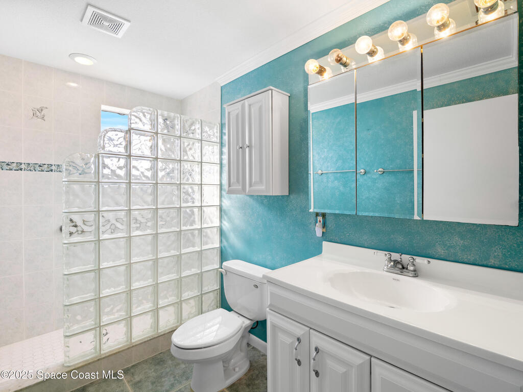 1525 W Riviera Drive, Merritt Island, FL 32952