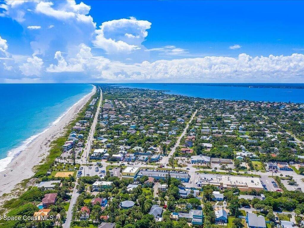 303 Hibiscus Trail, Melbourne Beach, FL 32951