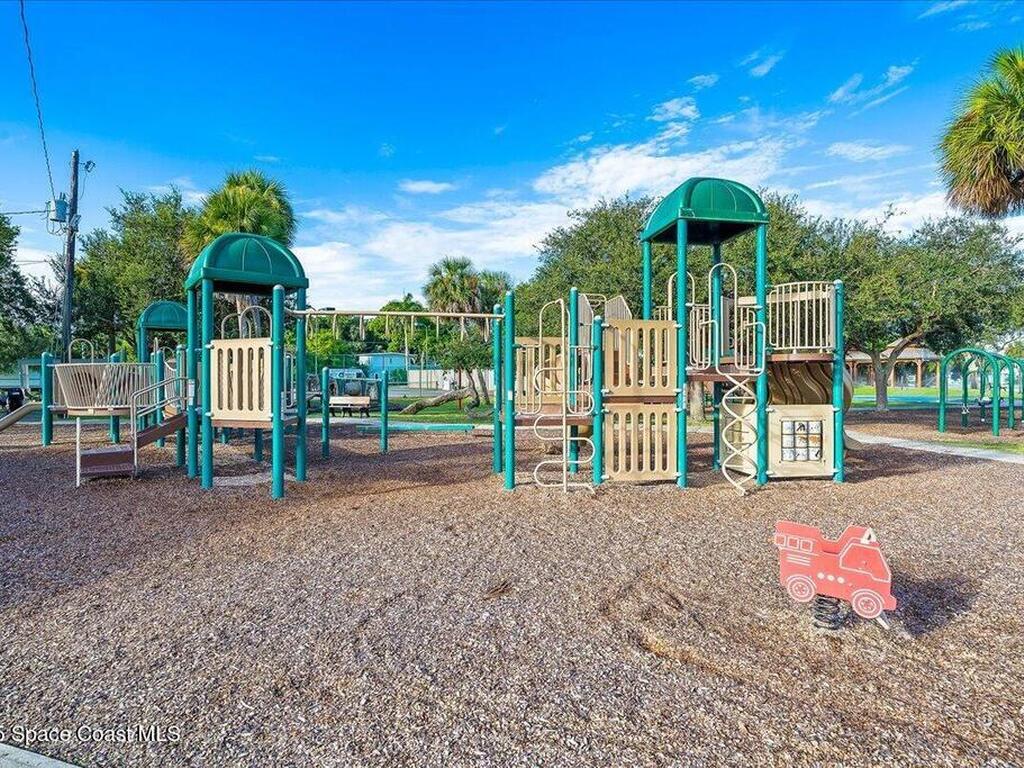 303 Hibiscus Trail, Melbourne Beach, FL 32951