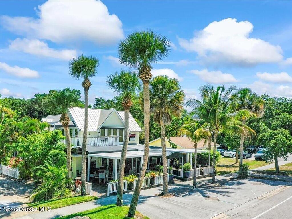 303 Hibiscus Trail, Melbourne Beach, FL 32951