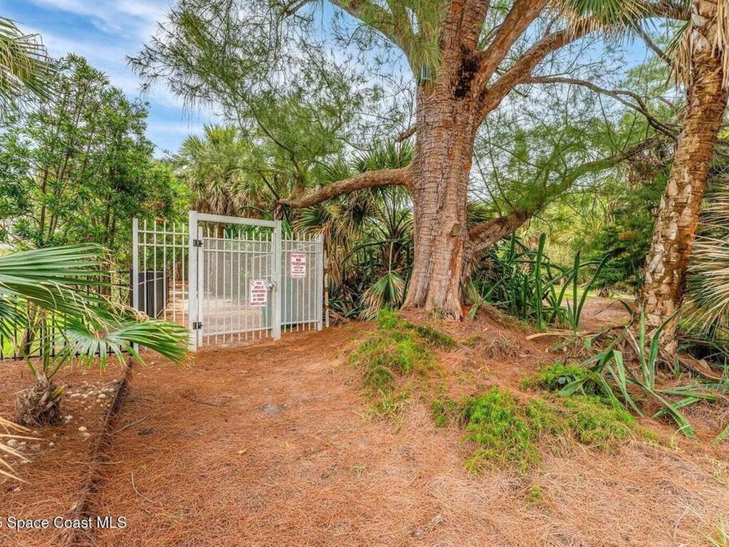 303 Hibiscus Trail, Melbourne Beach, FL 32951