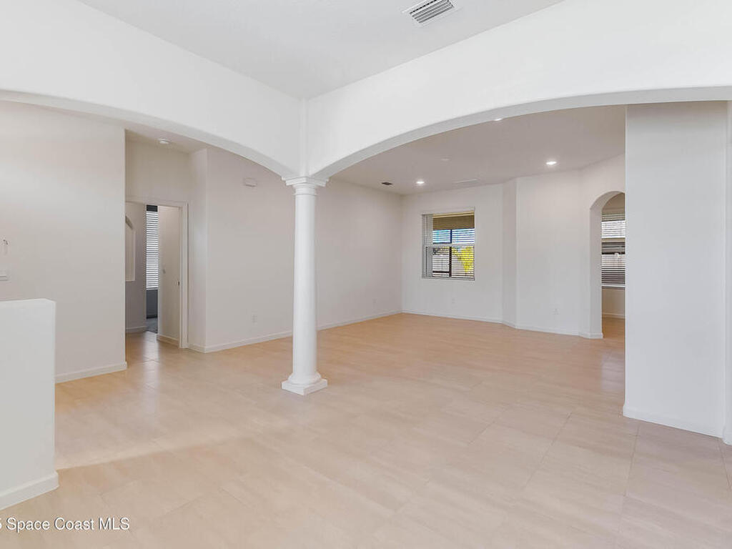 7075 Serpentine Court, Grant-Valkaria, FL 32949